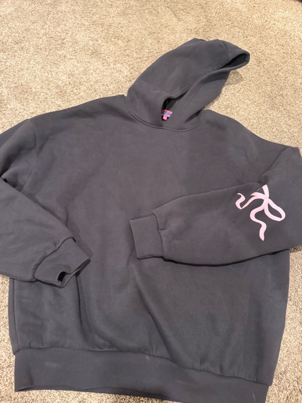 Edikted Women's Charcoal Gray Hoodie with Pink Sleeve Graphic